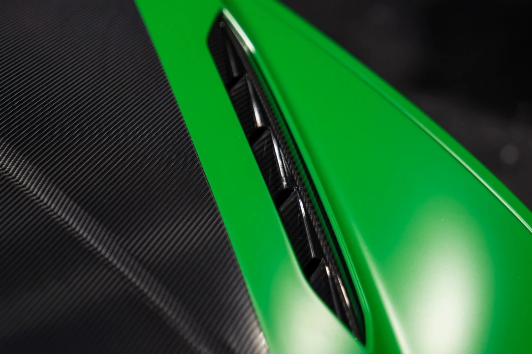 2023 Lamborghini Urus Performante - Image 14 of 31