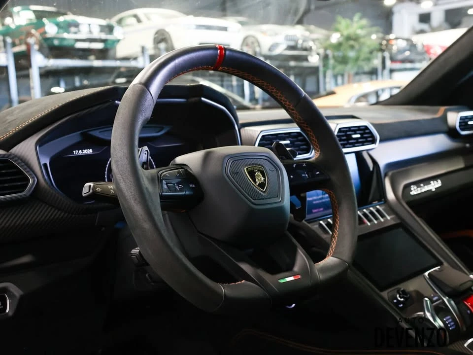 2023 Lamborghini Urus Performante - Image 12 of 18