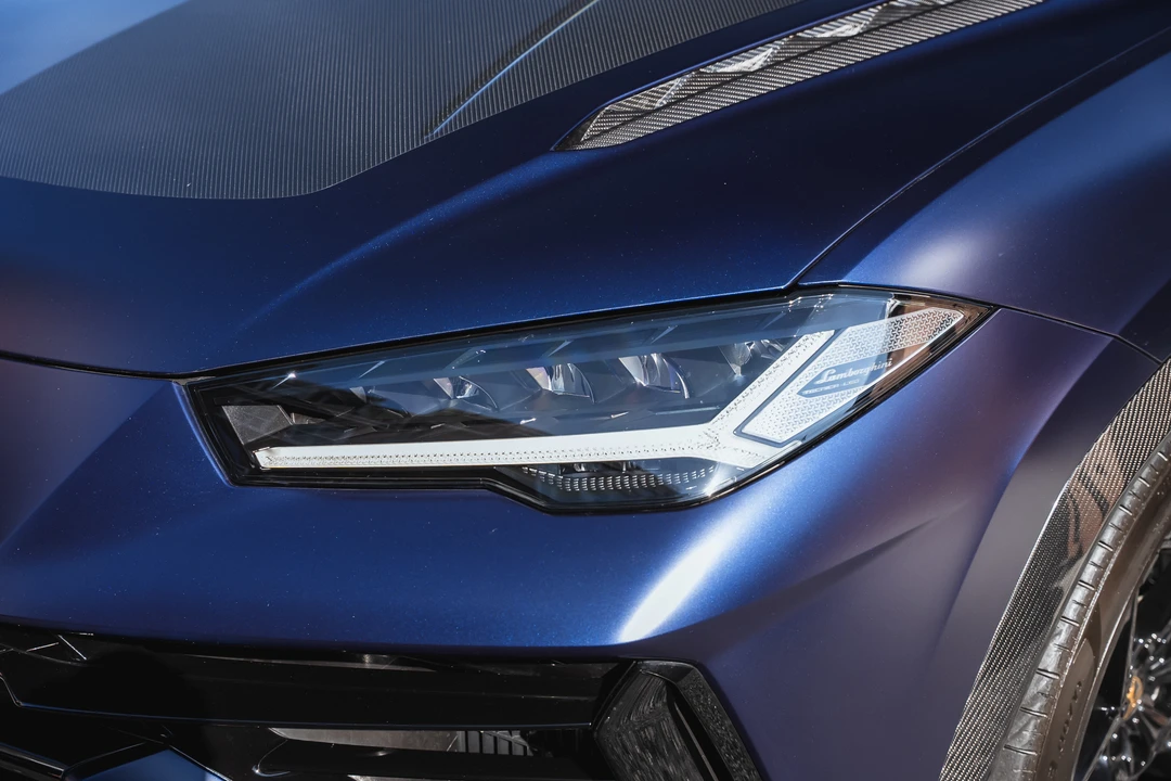 2023 Lamborghini Urus Performante - Image 24 of 31