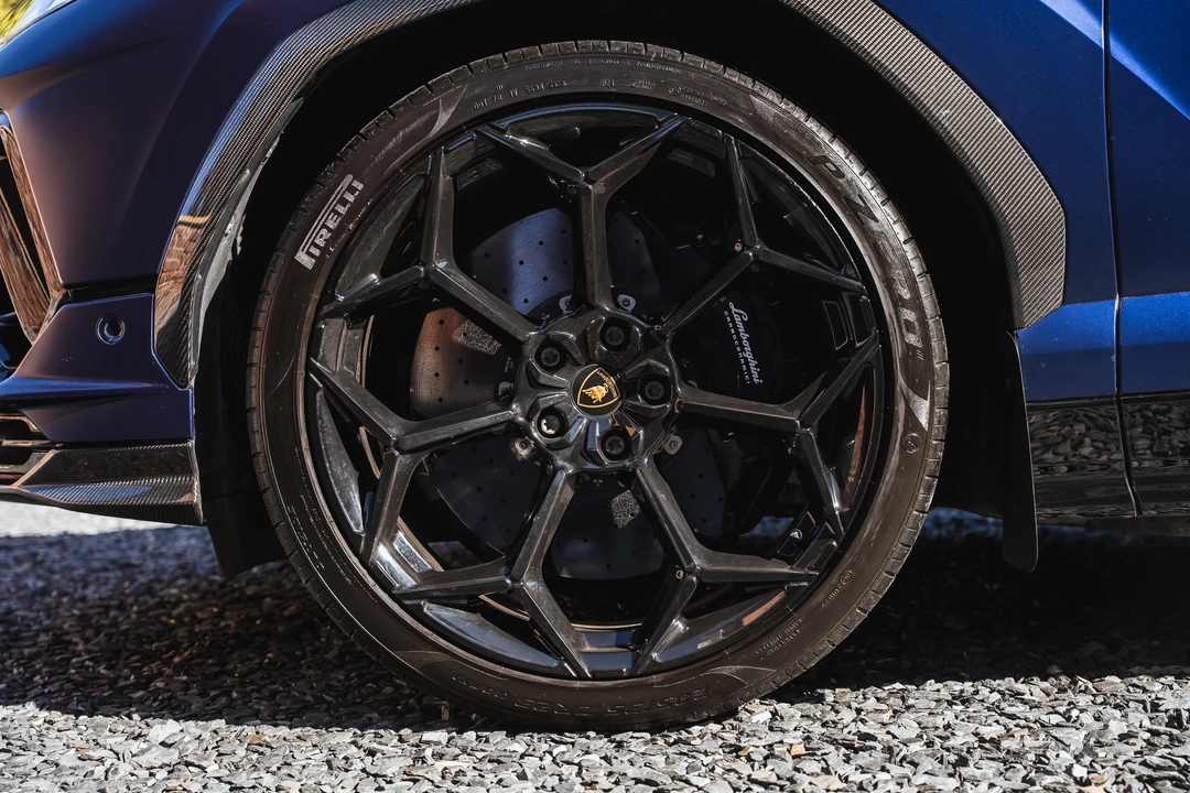 2023 Lamborghini Urus Performante - Image 30 of 31