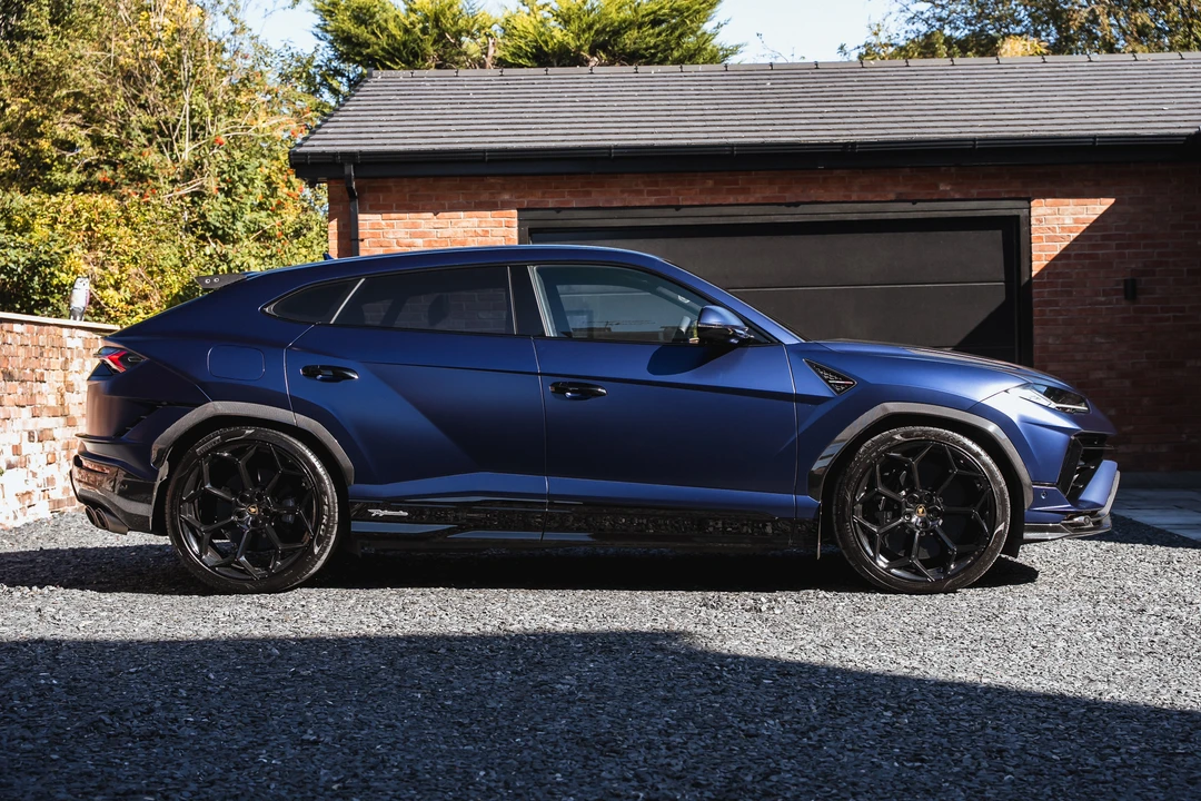 2023 Lamborghini Urus Performante - Image 4 of 31