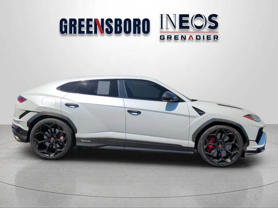 2023 Lamborghini Urus Performante - Image 6 of 31