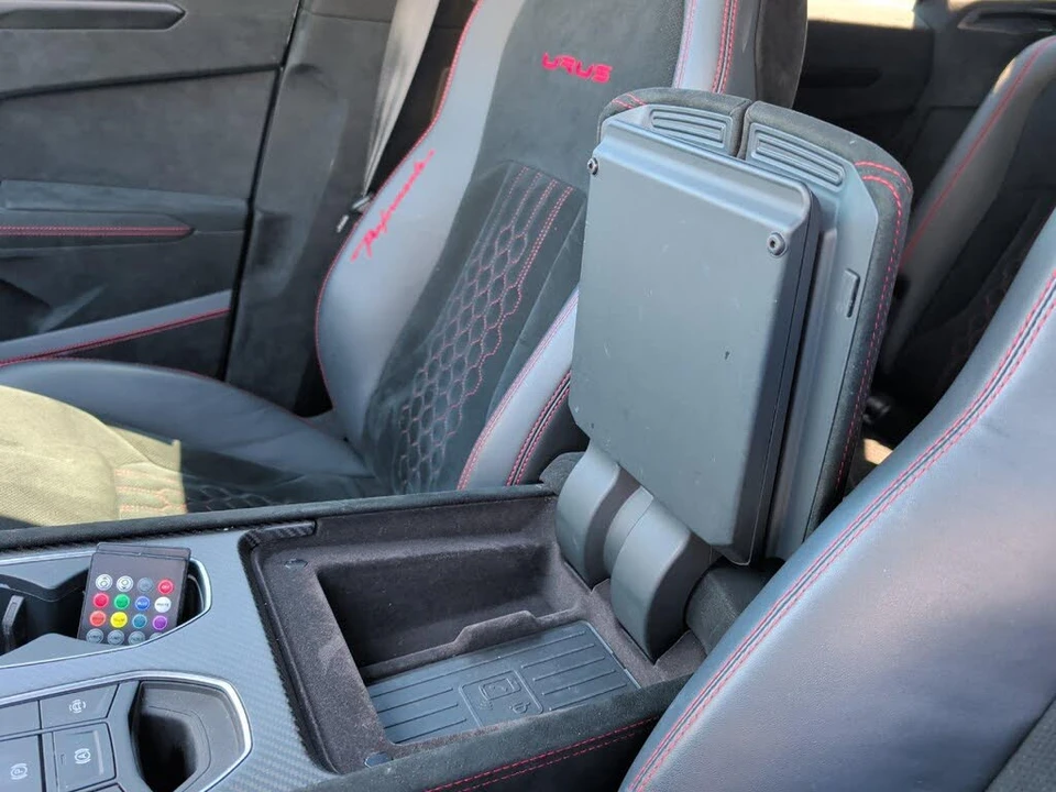 2023 Lamborghini Urus Performante - Image 29 of 31