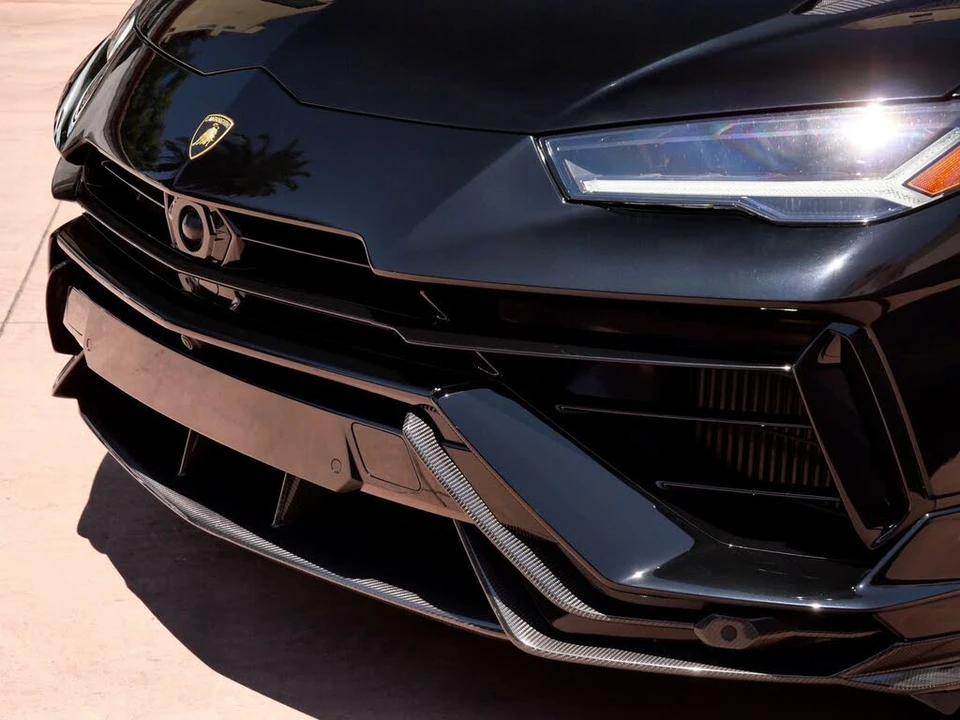 2023 Lamborghini Urus Performante - Image 18 of 31