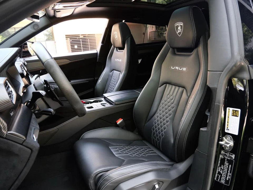 2023 Lamborghini Urus Performante - Image 6 of 31