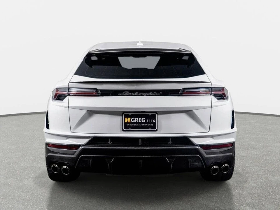 2023 Lamborghini Urus Performante - Image 19 of 31