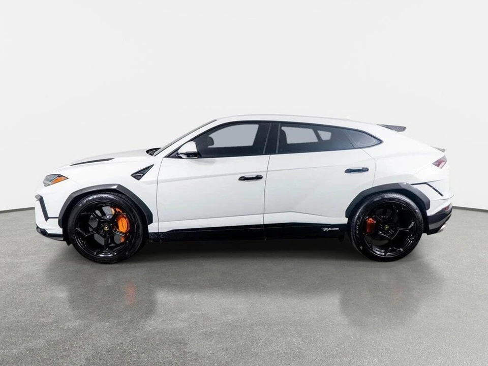 2023 Lamborghini Urus Performante - Image 8 of 31