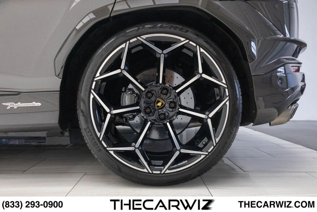 2023 Lamborghini Urus Performante - Image 20 of 31