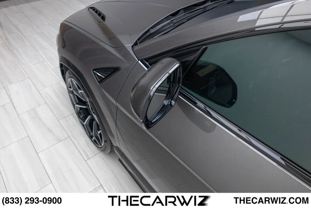 2023 Lamborghini Urus Performante - Image 15 of 31
