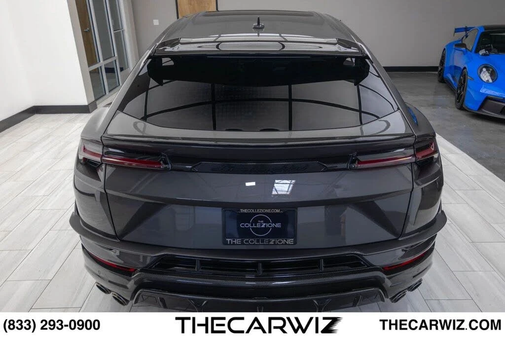 2023 Lamborghini Urus Performante - Image 24 of 31