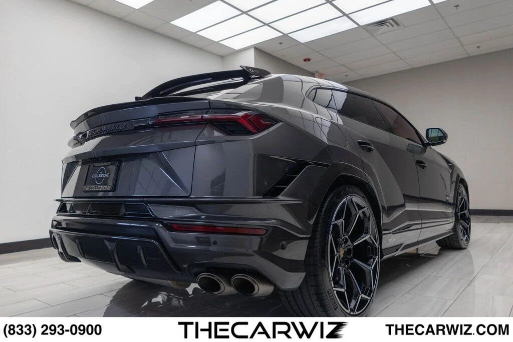 2023 Lamborghini Urus Performante - Image 31 of 31
