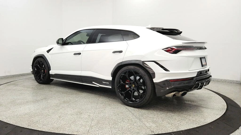 2023 Lamborghini Urus Performante - Image 3 of 31