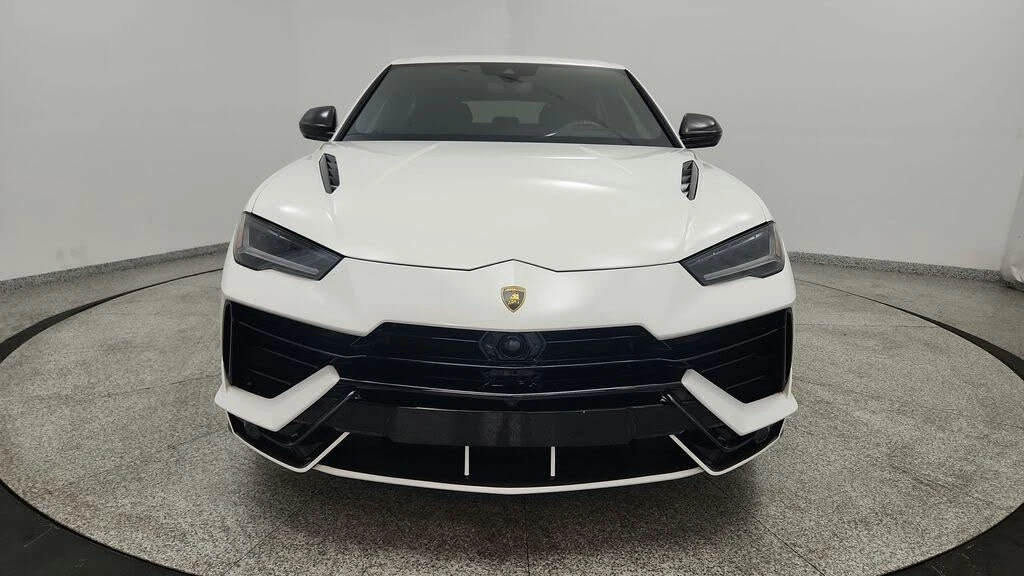 2023 Lamborghini Urus Performante - Image 9 of 31