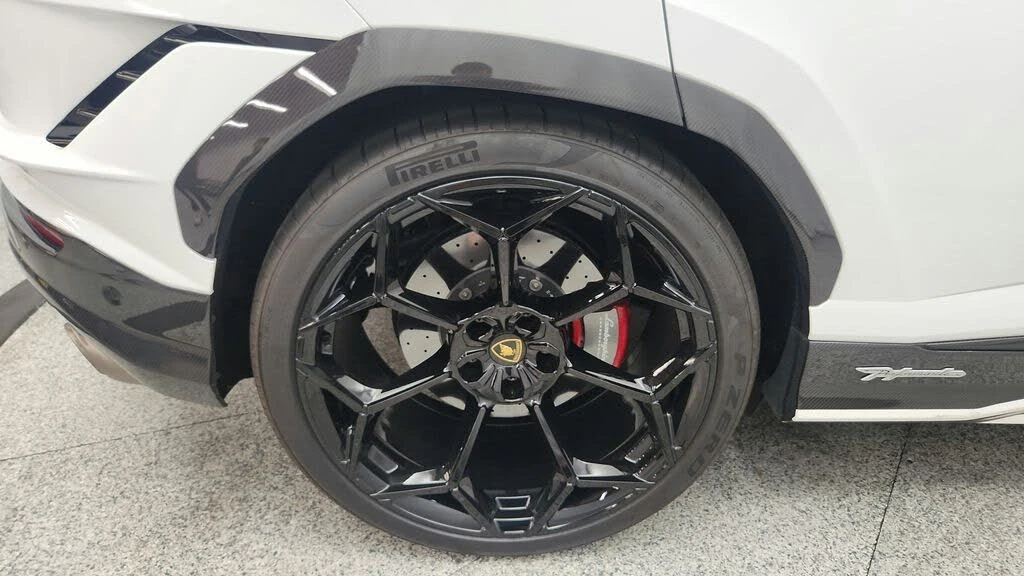 2023 Lamborghini Urus Performante - Image 31 of 31