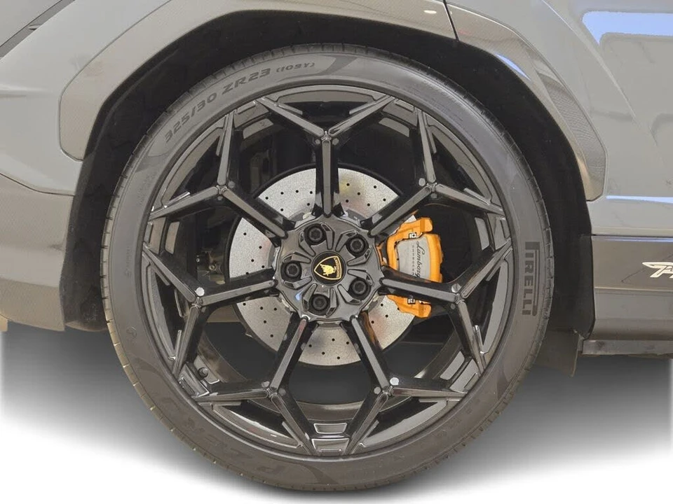 2023 Lamborghini Urus Performante - Image 7 of 31