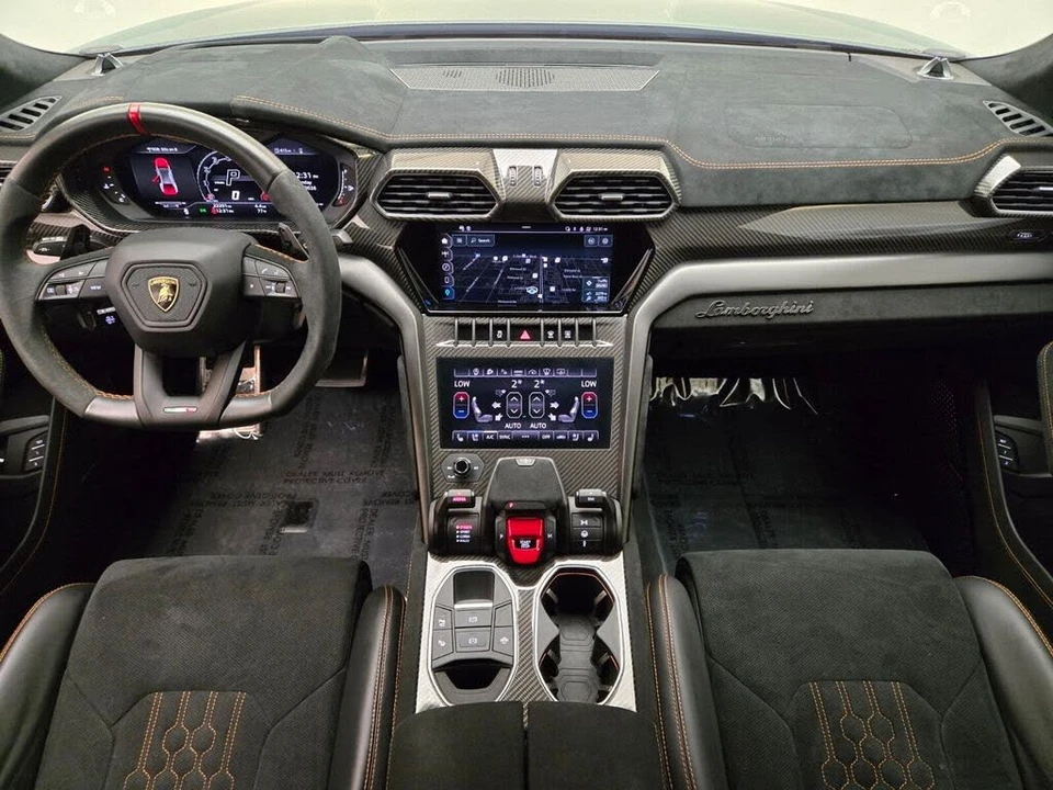 2023 Lamborghini Urus Performante - Image 23 of 31