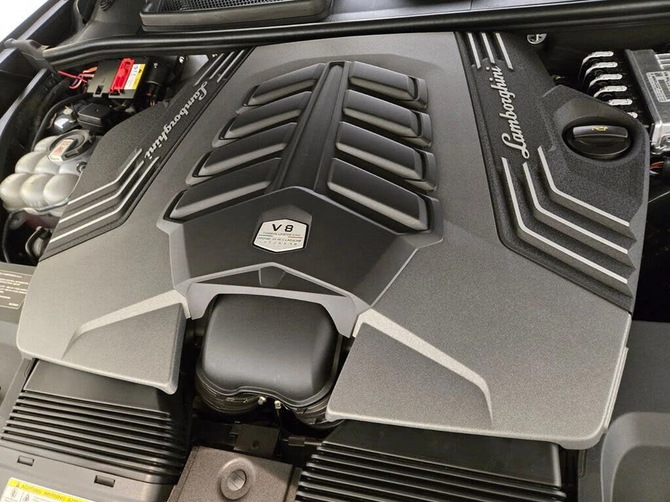 2023 Lamborghini Urus Performante - Image 31 of 31