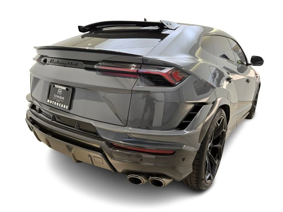 2023 Lamborghini Urus Performante - Image 9 of 31