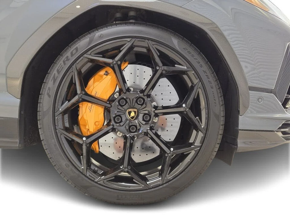 2023 Lamborghini Urus Performante - Image 8 of 31
