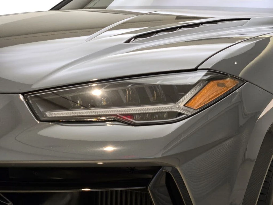 2023 Lamborghini Urus Performante - Image 5 of 31