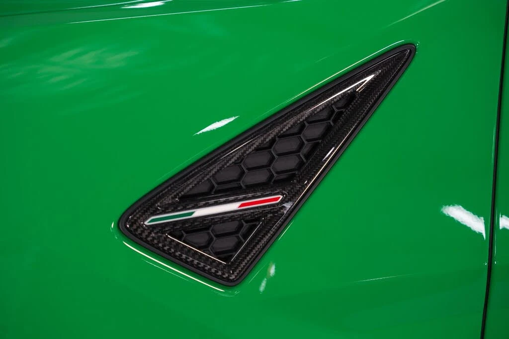 2023 Lamborghini Urus Performante - Image 21 of 31
