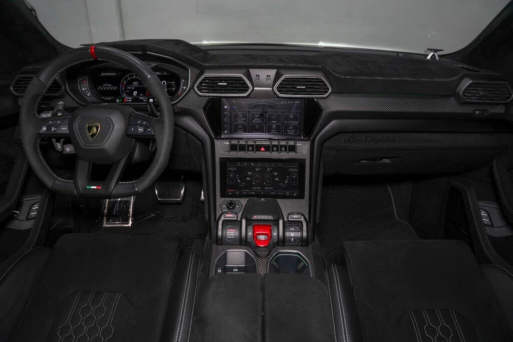 2023 Lamborghini Urus Performante - Image 11 of 31