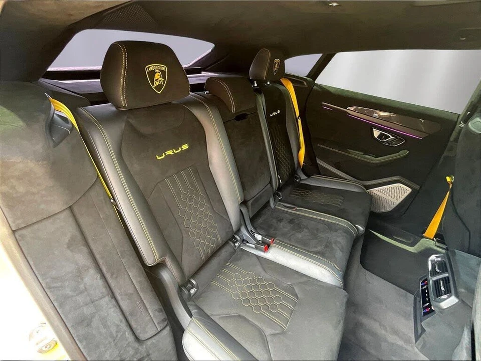 2023 Lamborghini Urus Performante - Image 23 of 31
