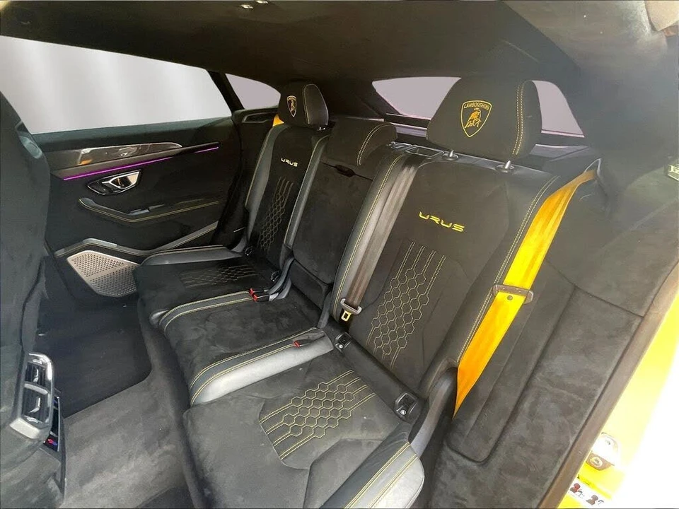 2023 Lamborghini Urus Performante - Image 21 of 31
