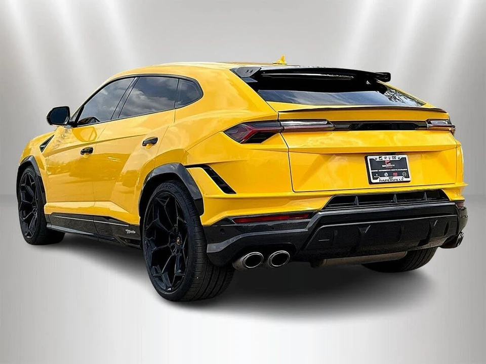 2023 Lamborghini Urus Performante - Image 4 of 31