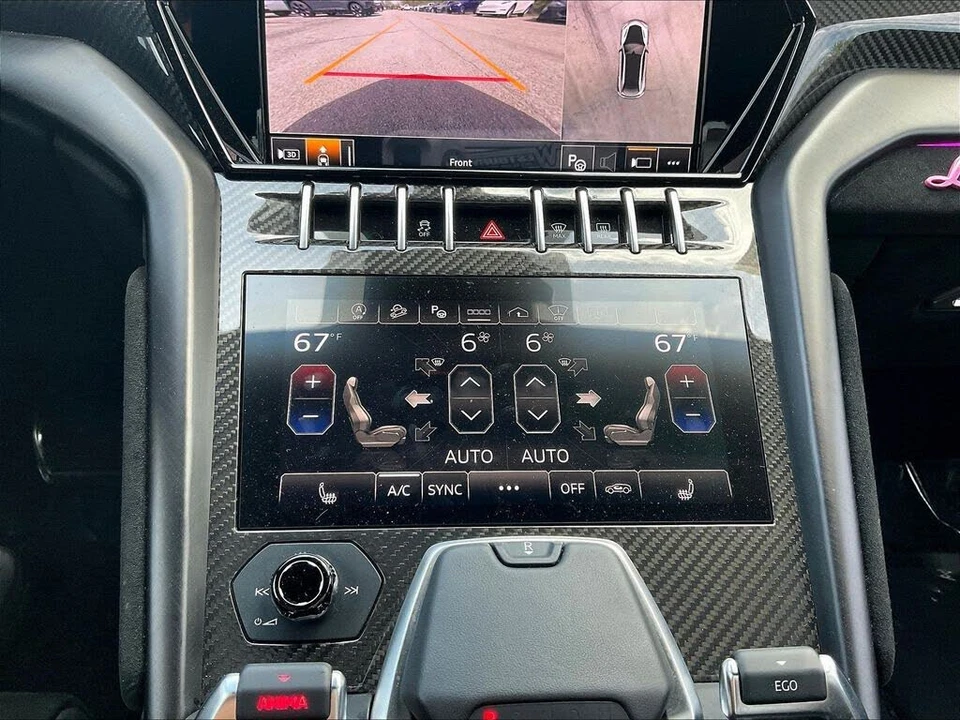 2023 Lamborghini Urus Performante - Image 15 of 31