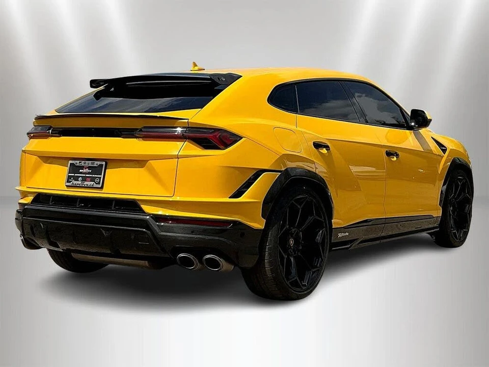 2023 Lamborghini Urus Performante - Image 6 of 31
