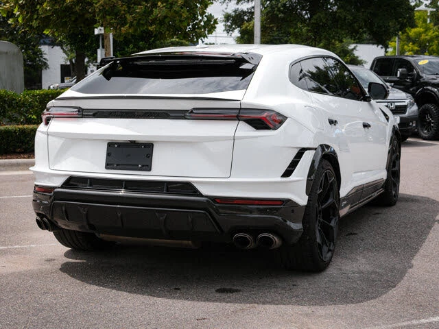 2023 Lamborghini Urus Performante - Image 11 of 31