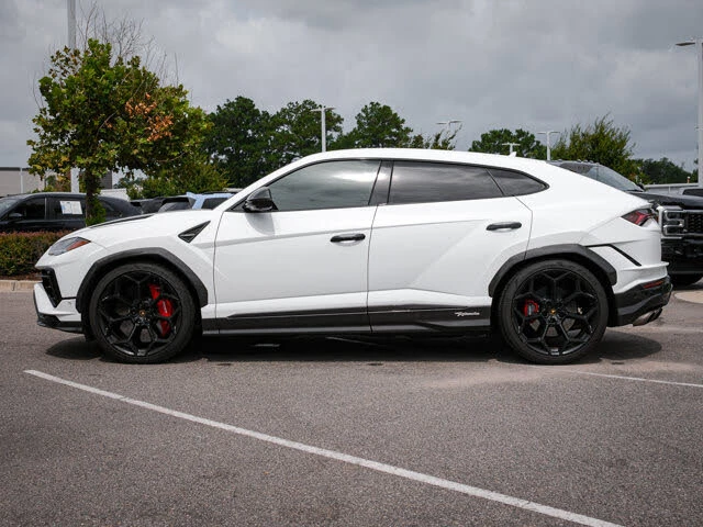 2023 Lamborghini Urus Performante - Image 7 of 31
