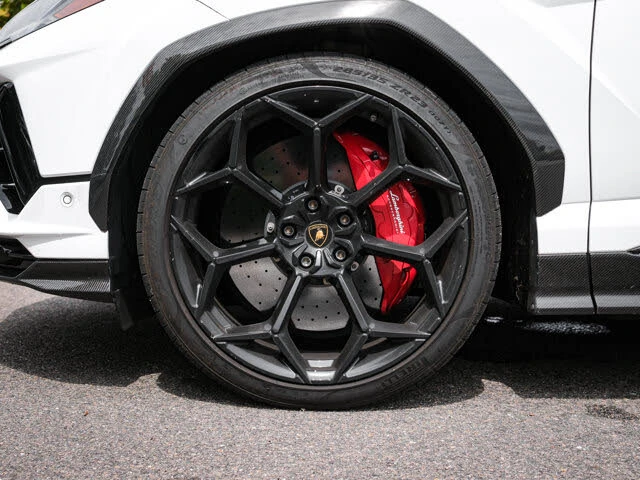 2023 Lamborghini Urus Performante - Image 14 of 31