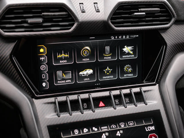 2023 Lamborghini Urus Performante - Image 23 of 31