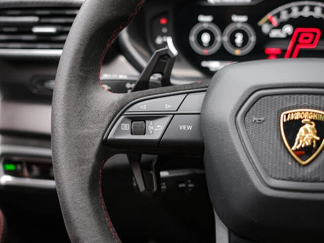 2023 Lamborghini Urus Performante - Image 19 of 31