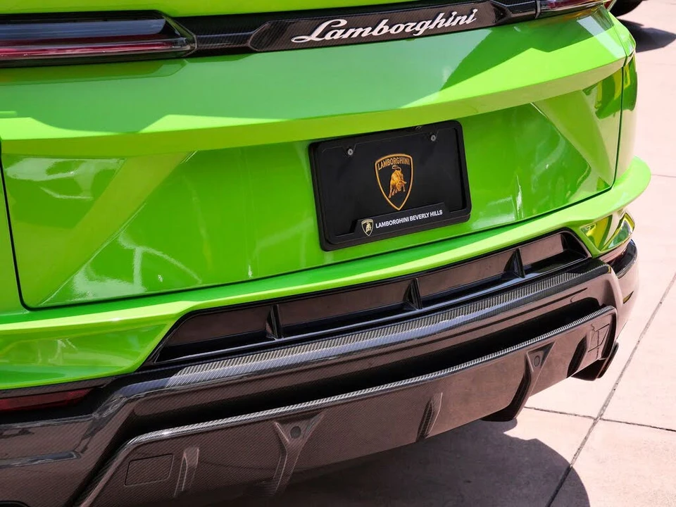 2023 Lamborghini Urus Performante - Image 23 of 31