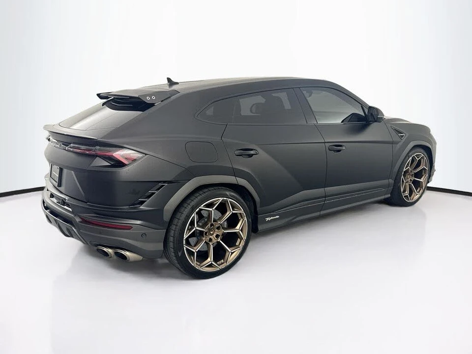 2023 Lamborghini Urus Performante - Image 5 of 31