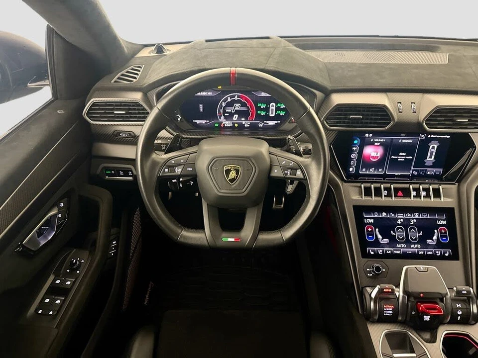 2023 Lamborghini Urus Performante - Image 23 of 31