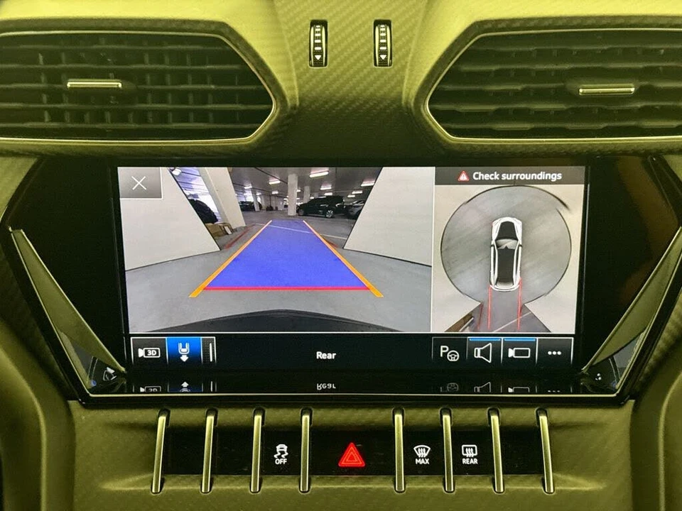 2023 Lamborghini Urus Performante - Image 14 of 31