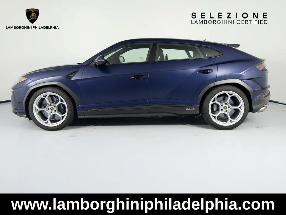 2023 Lamborghini Urus Performante - Image 8 of 31
