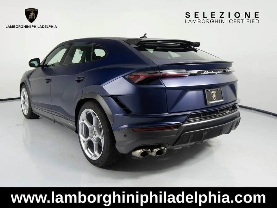 2023 Lamborghini Urus Performante - Image 7 of 31