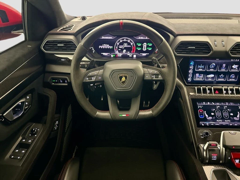 2023 Lamborghini Urus Performante - Image 24 of 31