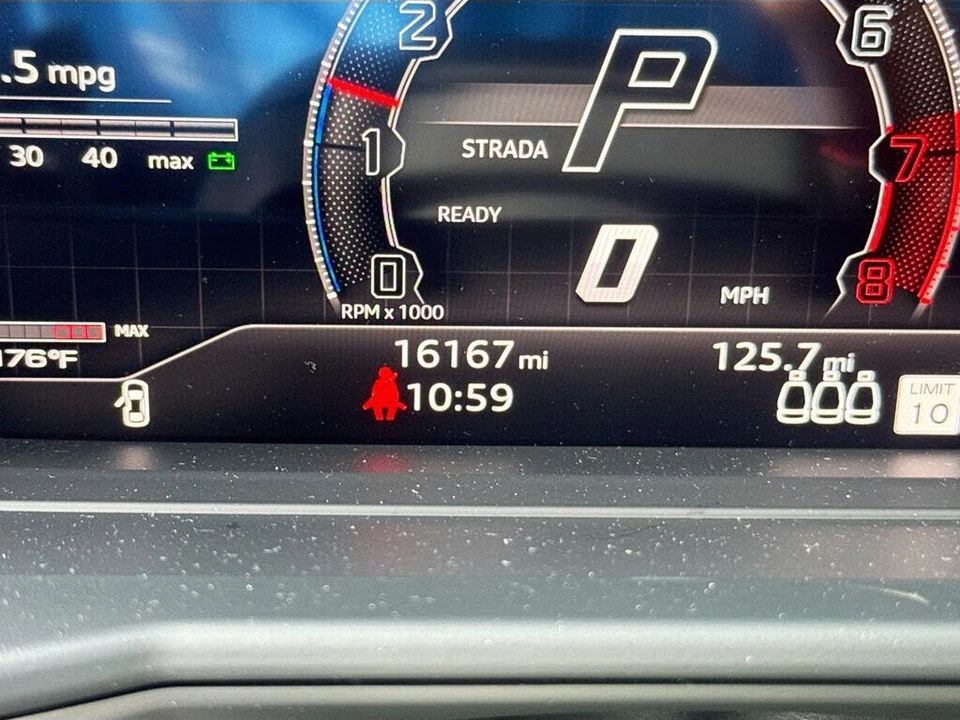 2023 Lamborghini Urus Performante - Image 12 of 31