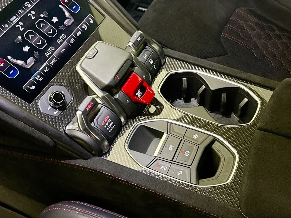 2023 Lamborghini Urus Performante - Image 17 of 31