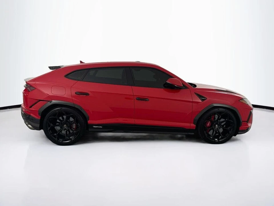 2023 Lamborghini Urus Performante - Image 4 of 31