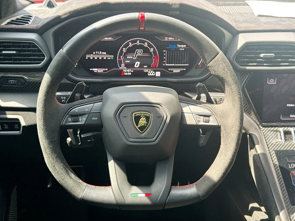 2023 Lamborghini Urus Performante - Image 11 of 31
