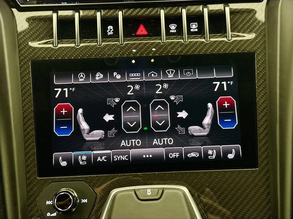 2023 Lamborghini Urus Performante - Image 16 of 31