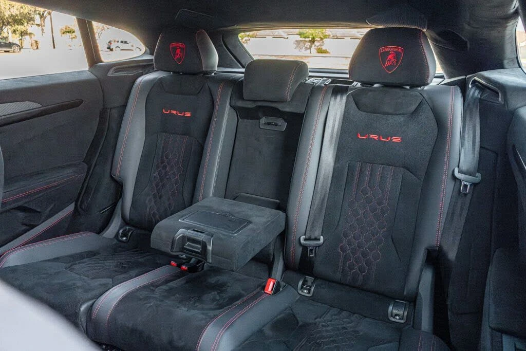 2023 Lamborghini Urus Performante - Image 20 of 31