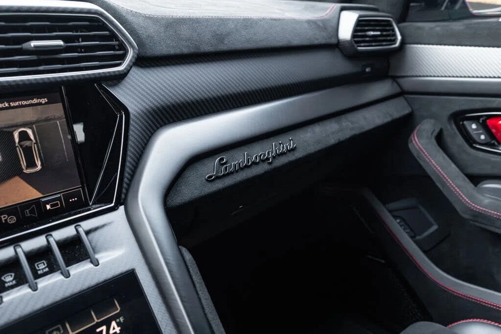 2023 Lamborghini Urus Performante - Image 14 of 31